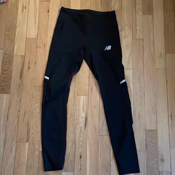 New Balance Pants - New balance dry leggings with mesh panels